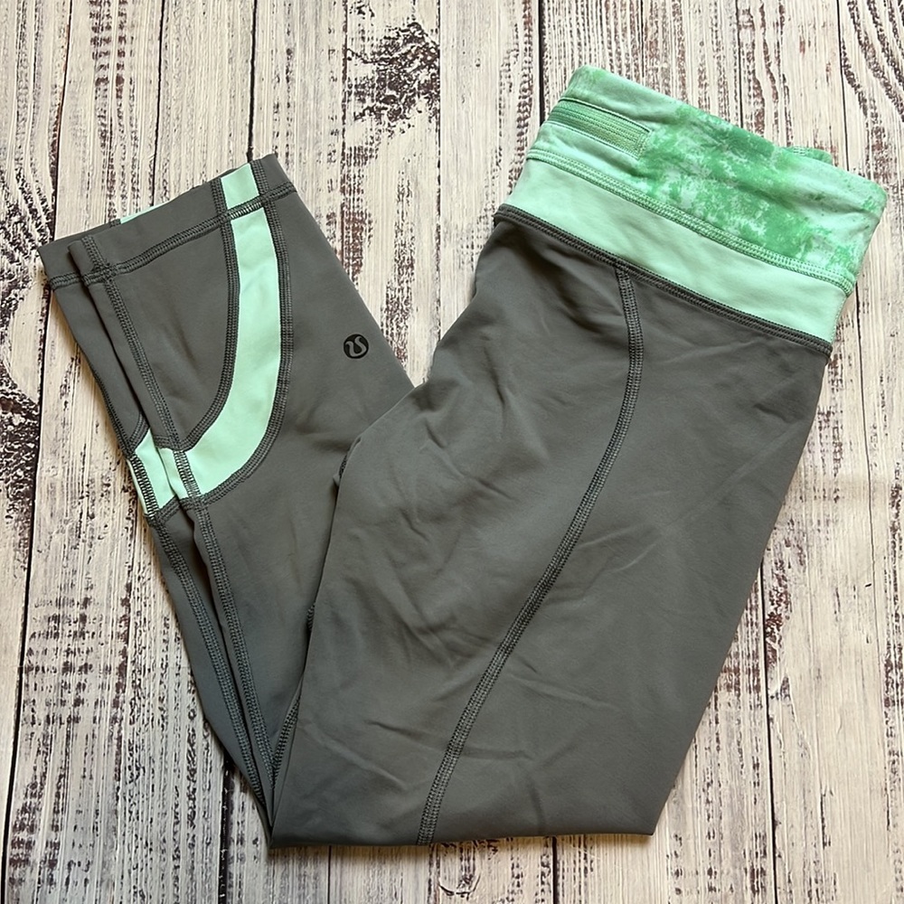 Lululemon Run Inspire Crop ll. Size 6.